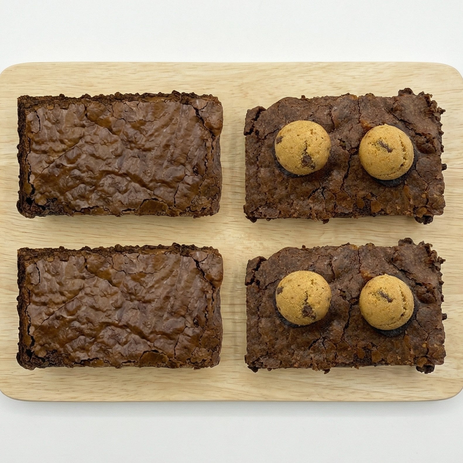 Pack de 4 Brownies Mix: 2 Tradicionales y 2 de Cookies - Pastelería Butterfly