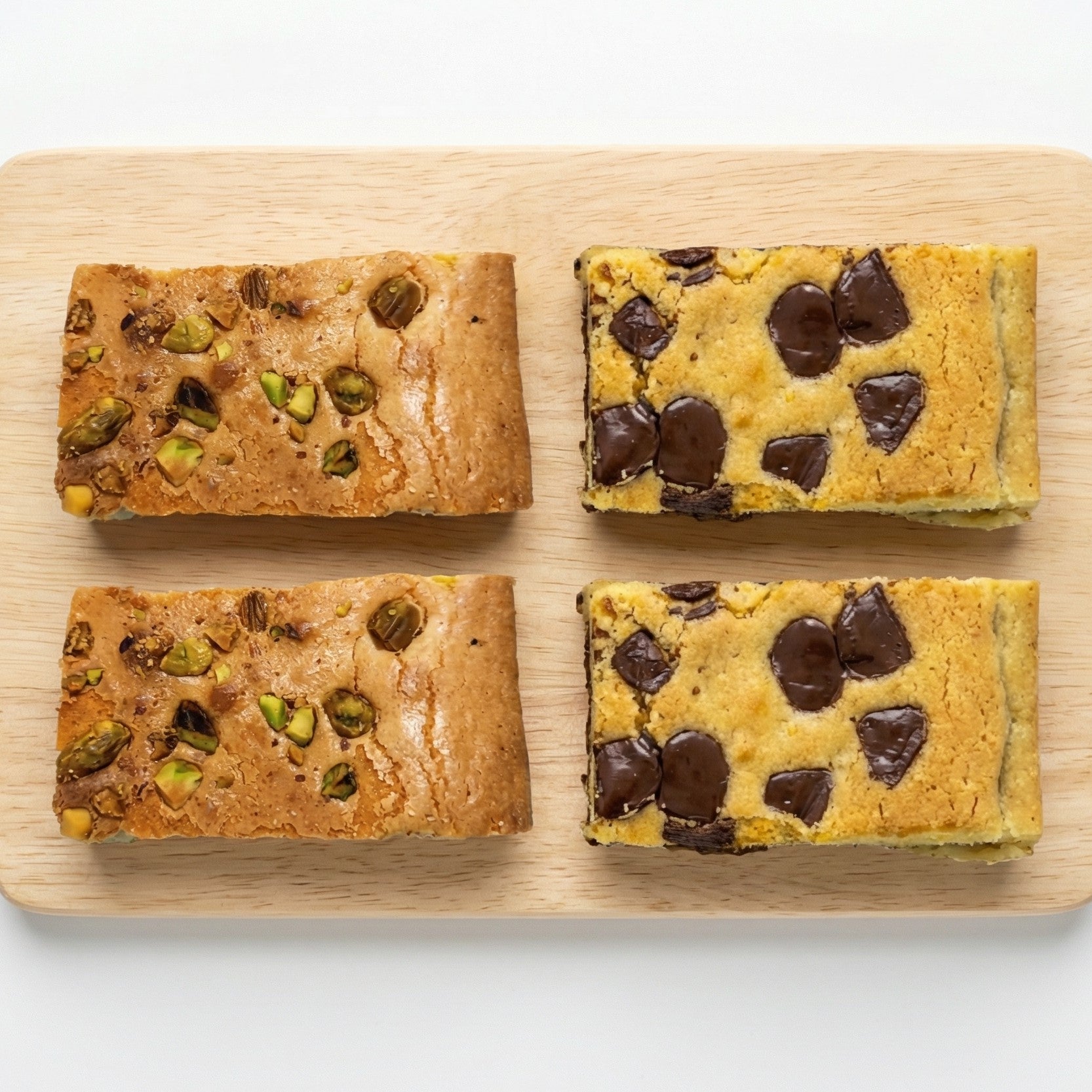 Pack de 4 Brownies Mix: 2 Blondies de Pistacho y 2 Blondies B&W - Pastelería Butterfly
